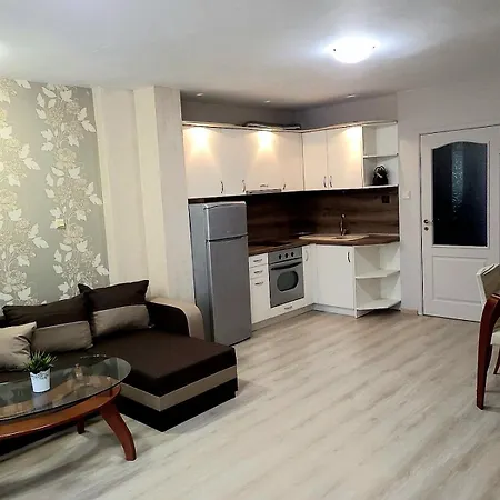 Lux Sisi * Burgas Stad